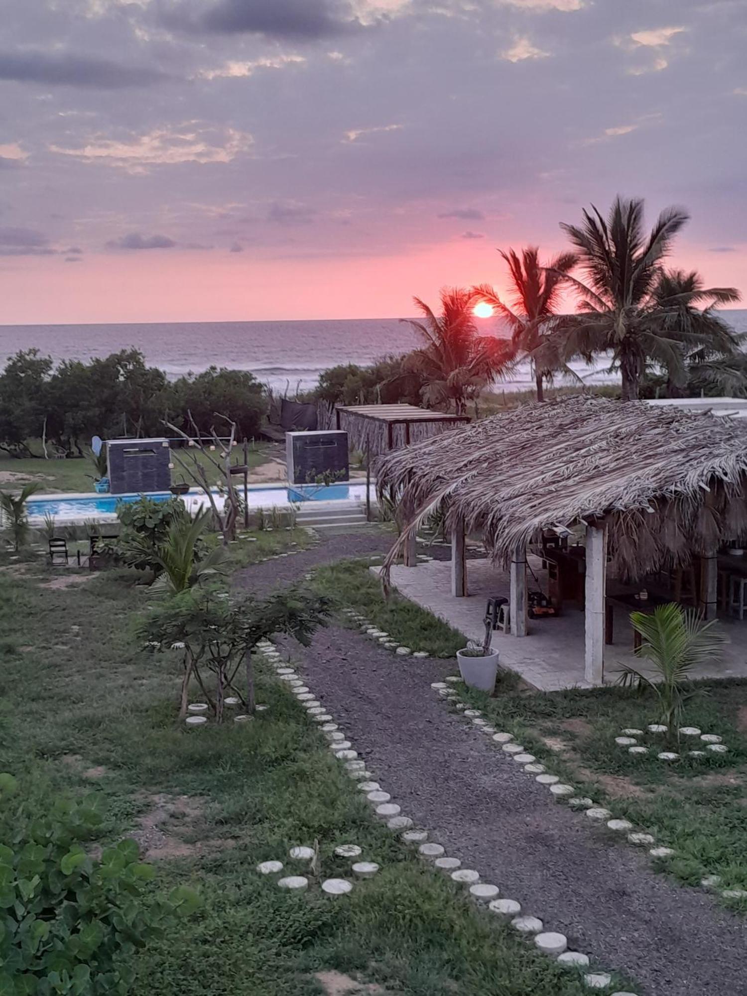 Tres Velas Surf Celestino Gazca Villasenor Eksteriør bilde